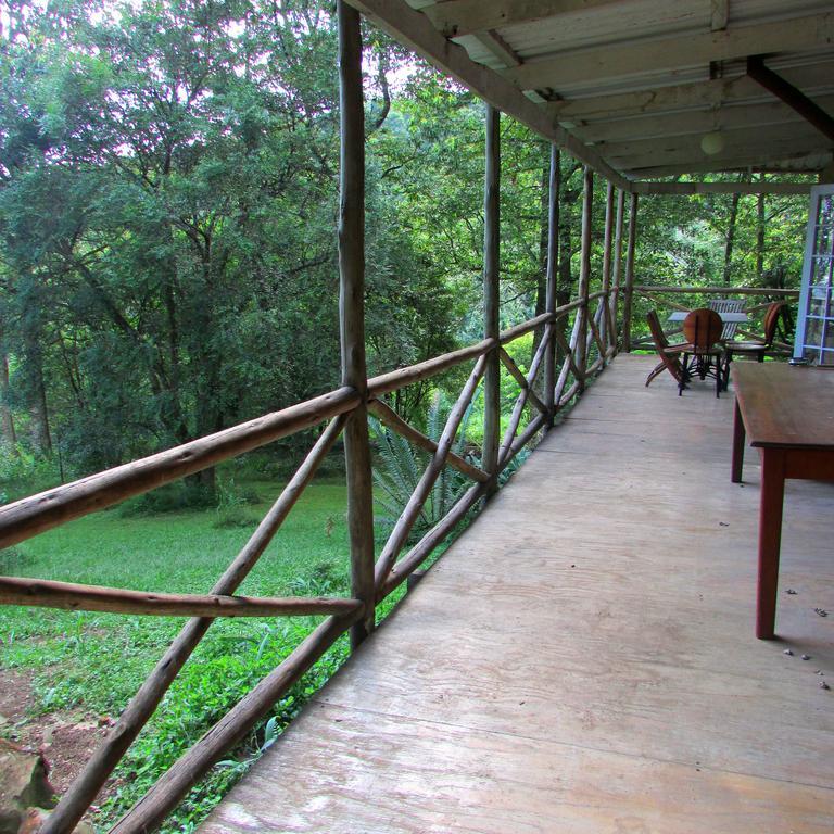 Old Pine Cabin Karkloof Yarrow Exterior foto